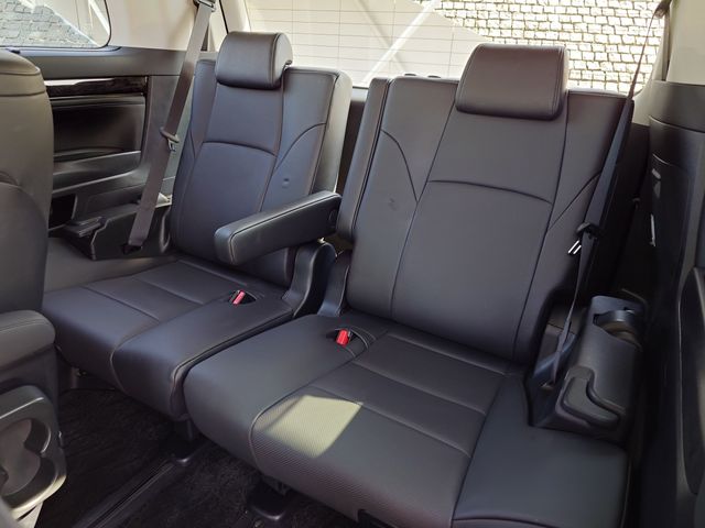 ALPHARD hybrid 4WD