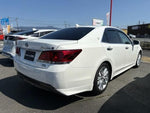 CROWN sedan hybrid