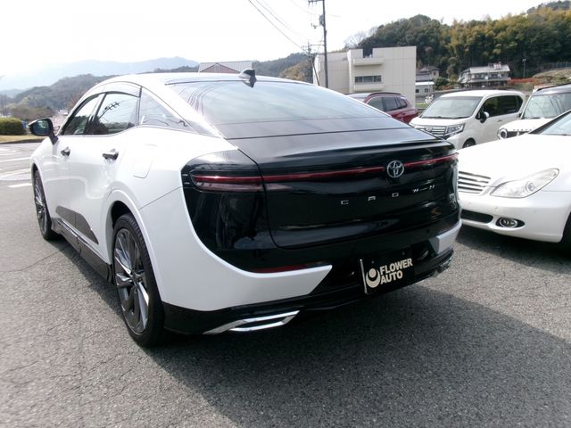 CROWN CROSSOVER