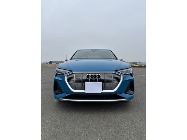 AUDI e-tron SPORTBACK