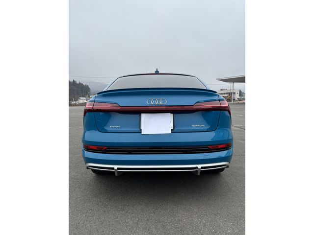 AUDI e-tron SPORTBACK