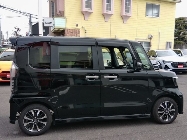 N-BOX CUSTOM