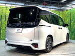 VOXY HYBRID