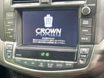 CROWN sedan