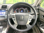 CROWN sedan
