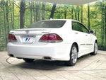 CROWN sedan