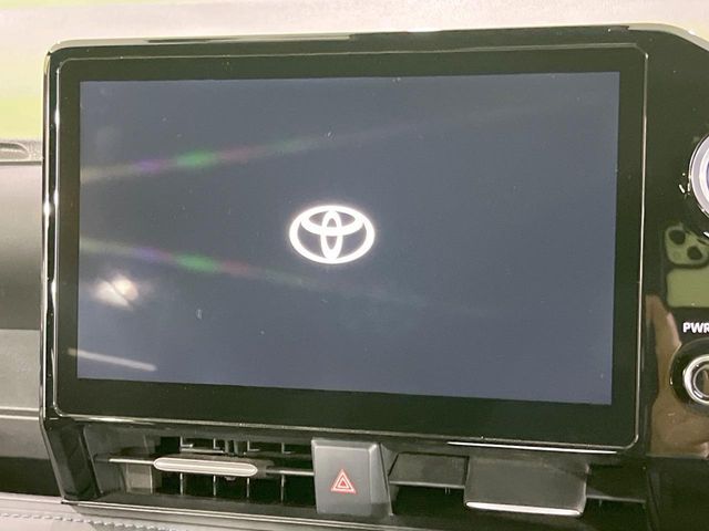 VOXY HYBRID