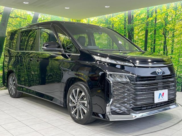 VOXY HYBRID