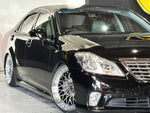 CROWN sedan