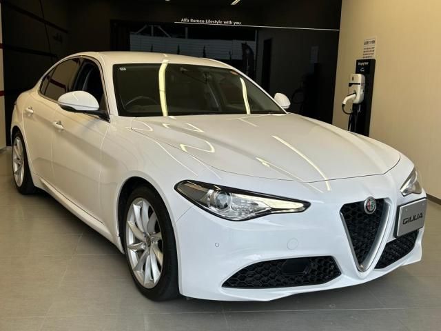ALFAROMEO Giulia