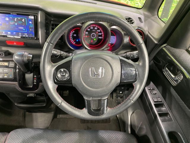 N BOX CUSTOM