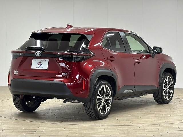 YARIS CROSS HYBRID