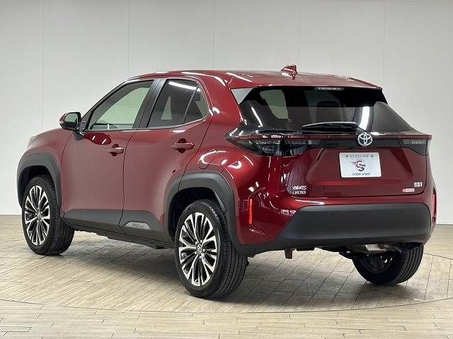 YARIS CROSS HYBRID