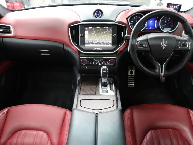 MASERATI GHIBLI Sedan