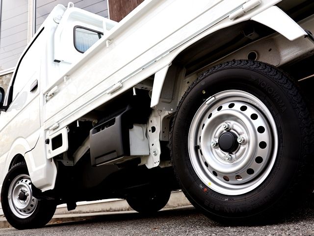 CLIPPER truck