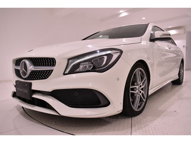 MERCEDES BENZ CLA Shooting Brake