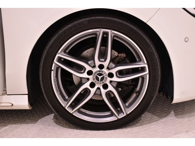 MERCEDES BENZ CLA Shooting Brake
