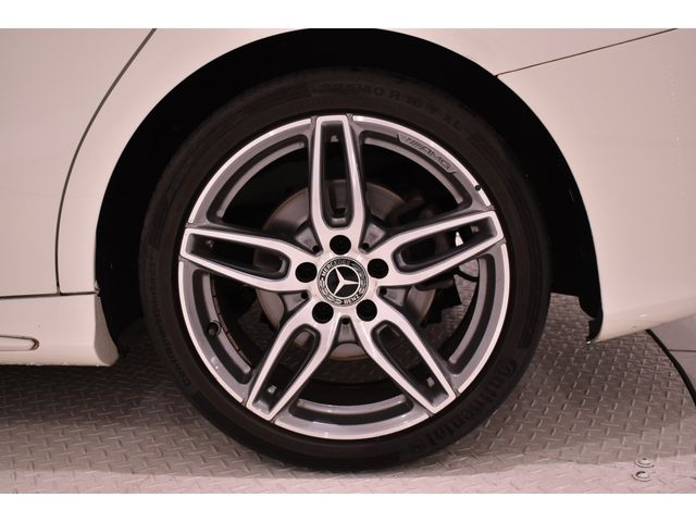 MERCEDES BENZ CLA Shooting Brake
