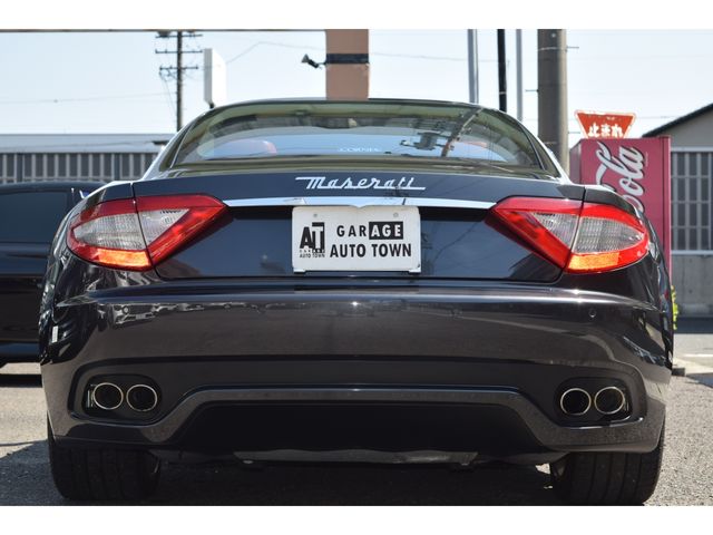 MASERATI GRANTURISMO