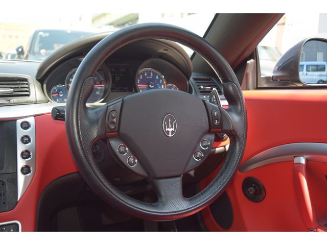 MASERATI GRANTURISMO