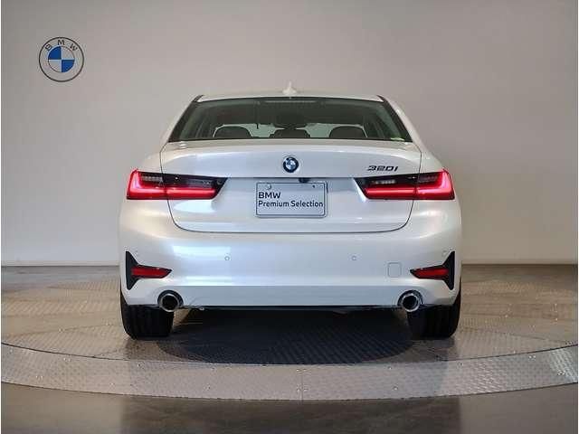 BMW 3 Series sedan