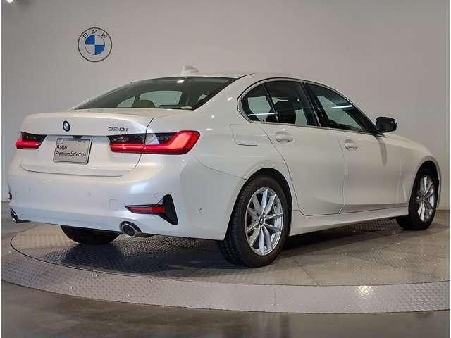 BMW 3 Series sedan