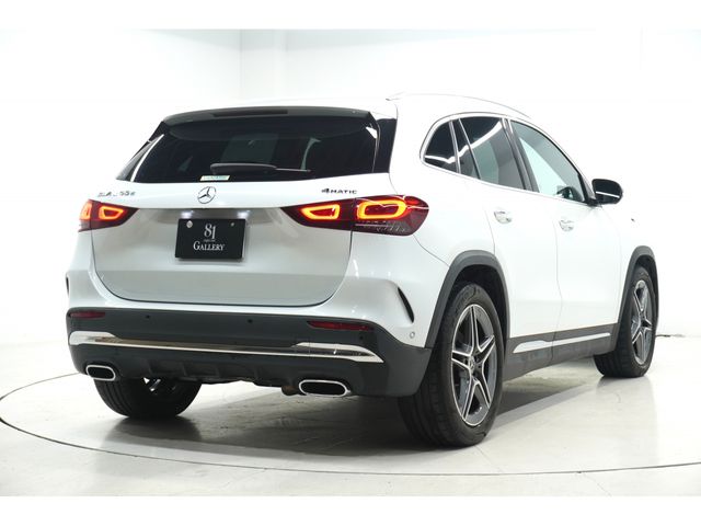 MERCEDES BENZ GLA class