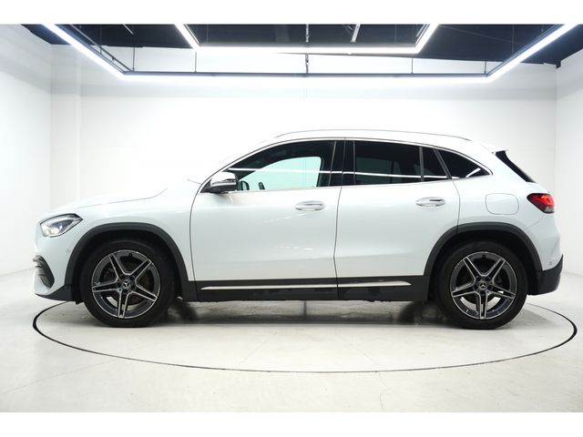 MERCEDES BENZ GLA class
