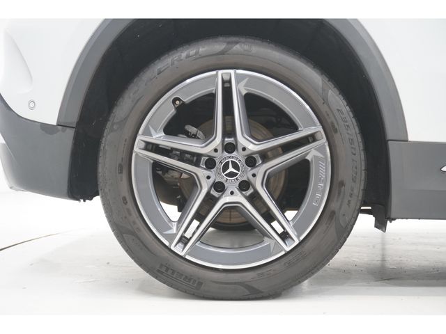 MERCEDES BENZ GLA class