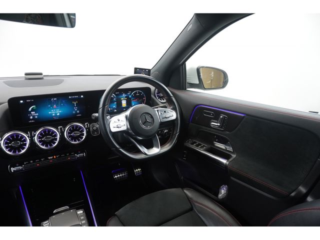 MERCEDES BENZ GLA class