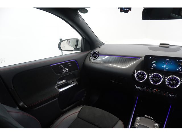 MERCEDES BENZ GLA class