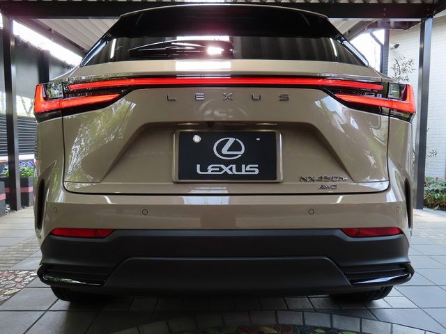 LEXUS NX450h+ AWD