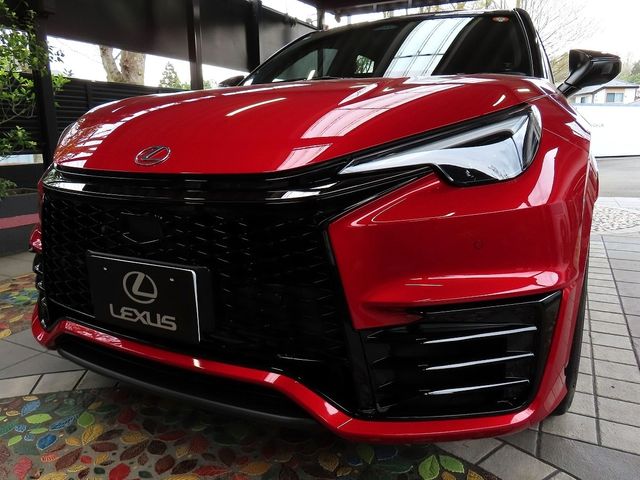 LEXUS LBX