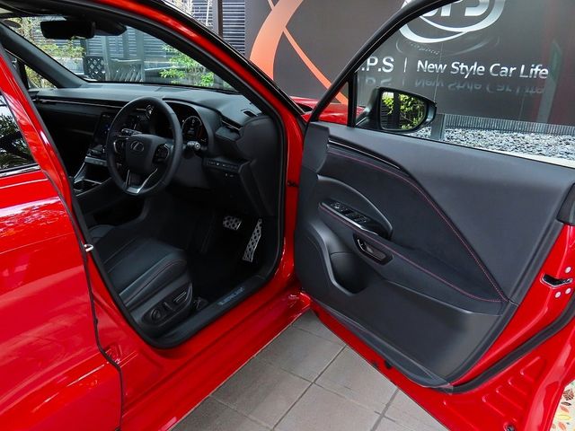 LEXUS LBX