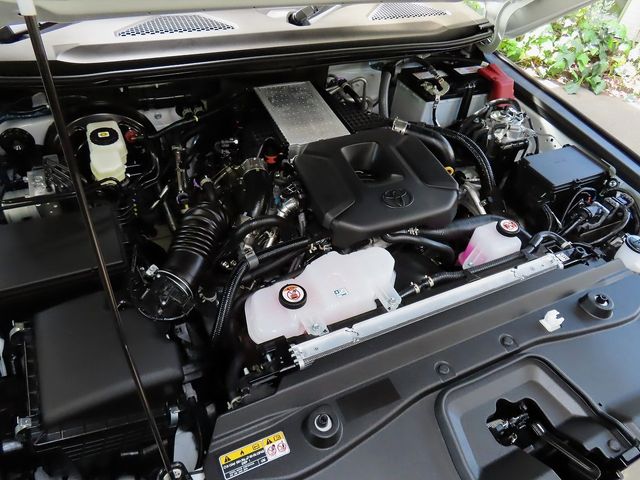 LANDCRUISER 250