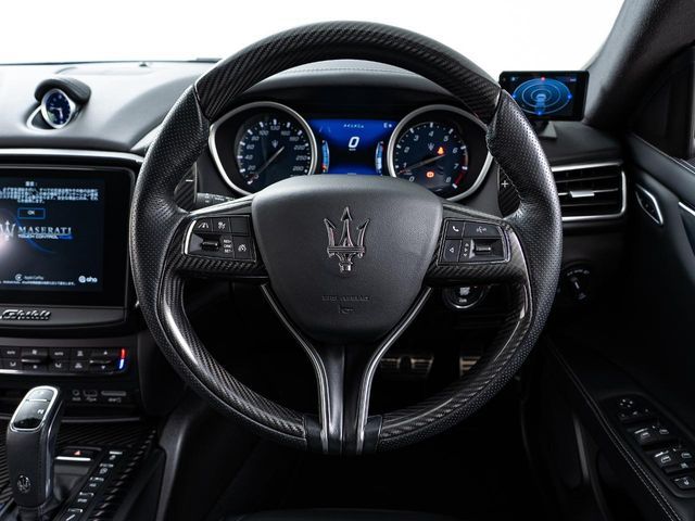 MASERATI GHIBLI Sedan