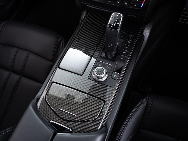 MASERATI GHIBLI Sedan