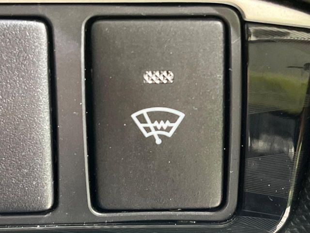 ESTIMA HYBRID 4WD