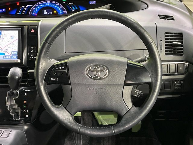 ESTIMA HYBRID 4WD