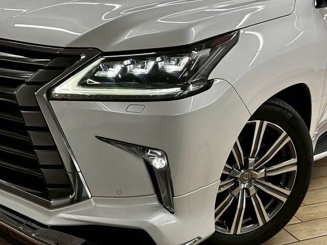 LEXUS LX570 AWD