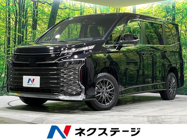 VOXY HYBRID 4WD