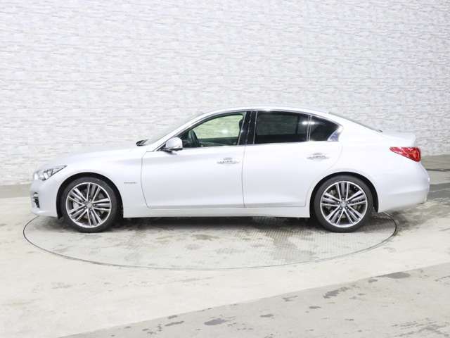 SKYLINE HYBRID