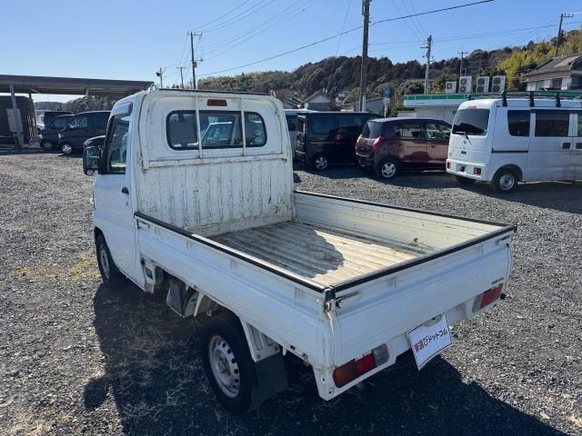CLIPPER truck