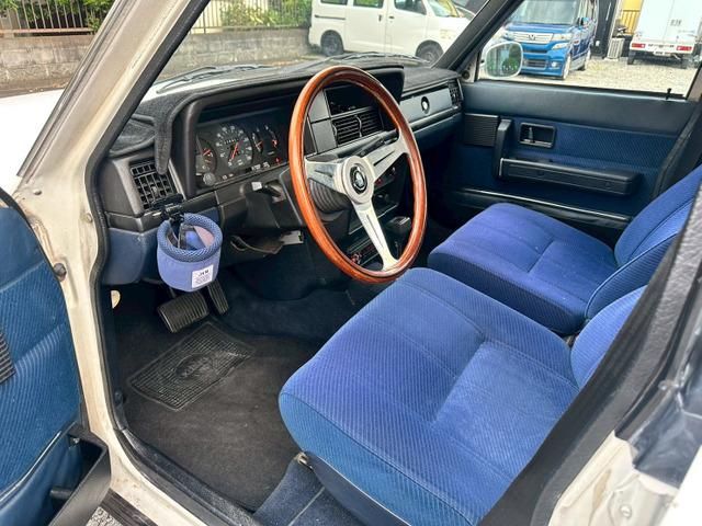 VOLVO 240 ESTATE