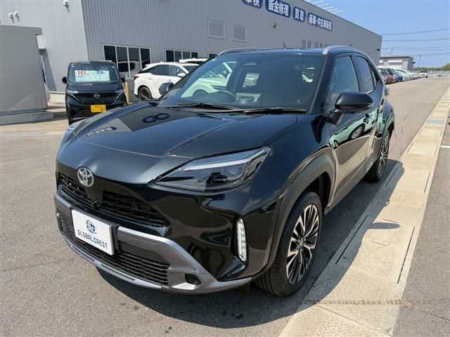 YARIS CROSS HYBRID