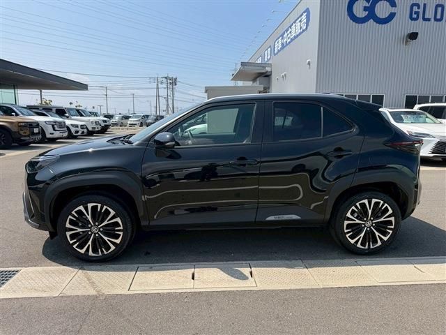 YARIS CROSS HYBRID