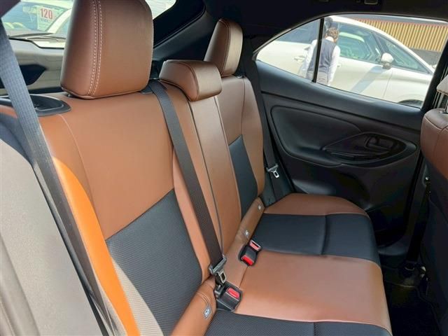 YARIS CROSS HYBRID