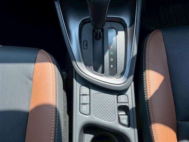 YARIS CROSS HYBRID