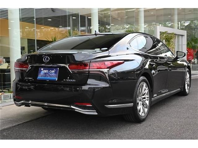 LEXUS LS500h