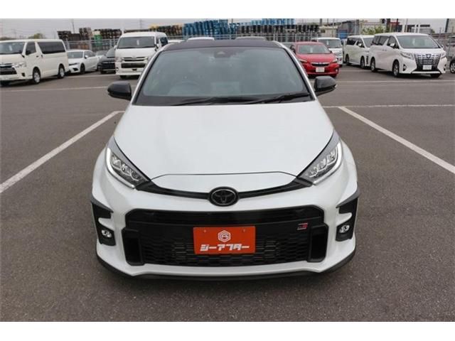 GR YARIS